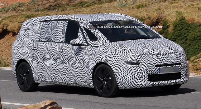 Scoop: New Citroën C4 Grand Picasso 7-Seater MPV Makes its First Appearance