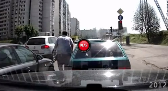  Possibly One of the Most Innocent Road Rage Incidents You’ll Ever See in Russia