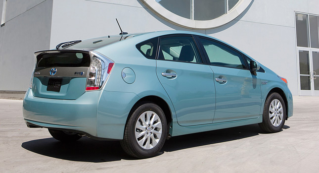  Toyota Says Prius Plug-in Hybrid U.S. Sales Top 6,000 Units, Beats Volt and Leaf…or Did it?