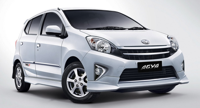  Daihatsu and Toyota Launch Ayla and Agya Twins at Indonesia Motor Show