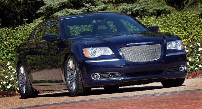  Mopar Gives Chrysler 300 a More Premium Feel with "Luxury" Study
