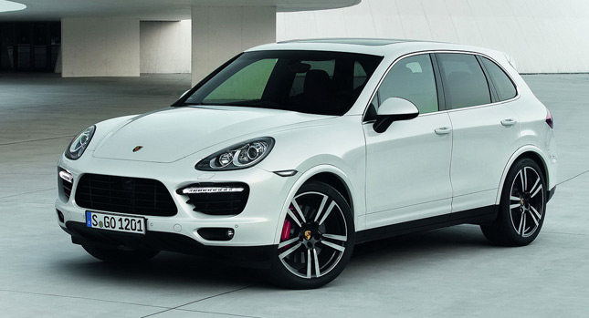  First Photos of New Range Topping Porsche Cayenne Turbo S with 542-Horses