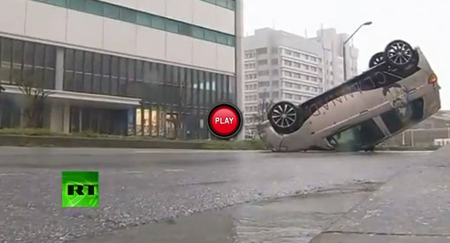 Watch a Typhoon in Japan Blow Away a Minivan as if it were a Toy