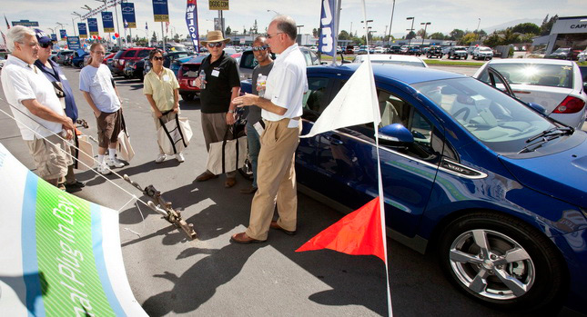  Sandy Causes Used-Car Prices to Rise Due to Increased Demand, Analysts Predict Shortages