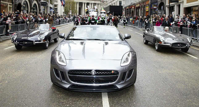  New Jaguar F-Type Meets Classic E-Type at Lord Mayor’s Show in London