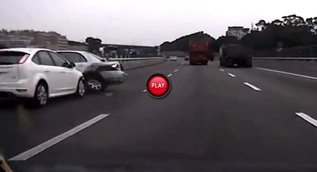 Reckless Taiwanese Tour Bus Operator Causes Two Car Accident on Highway