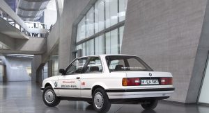 BMW-325iX-4 BMW-325iX-4