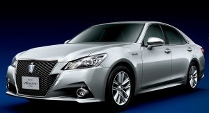 2013-Toyota-Crown-Athlete-5 2013-Toyota-Crown-Athlete-5