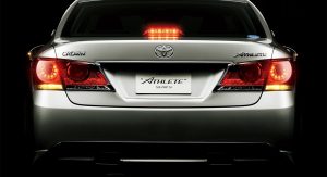 2013-Toyota-Crown-Athlete-3 2013-Toyota-Crown-Athlete-3
