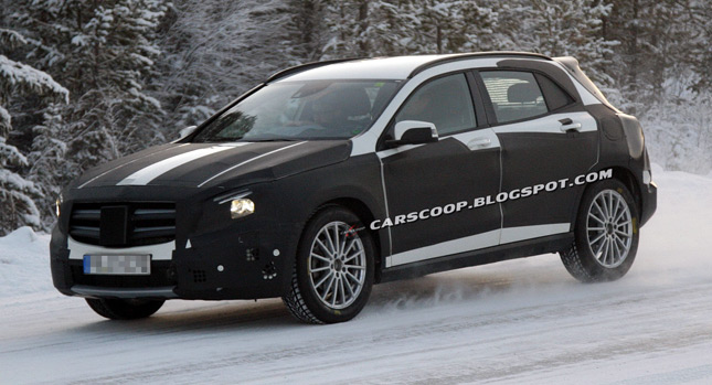  Spied: Mercedes-Benz Takes GLA Baby-SUV Out to Play in the Snow