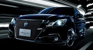 2013-Toyota-Crown-Athlete-6 2013-Toyota-Crown-Athlete-6