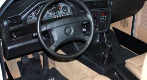 1993-BMW-325i-Convertible-17