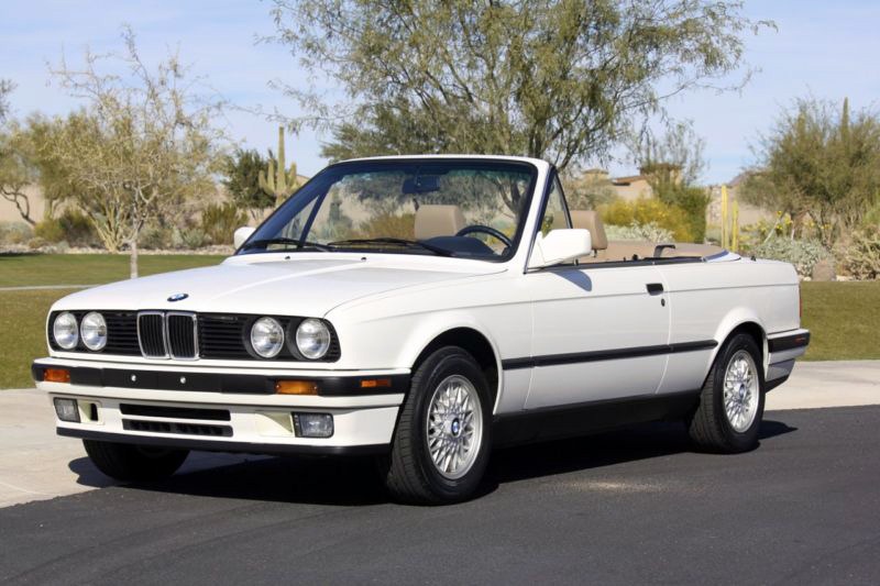 Would You Pay 42 900 For A Brand New 1992 Bmw 325i Cabrio With Only 237 Miles Carscoops
