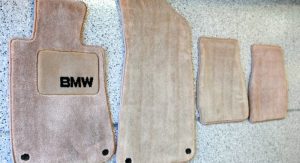 1993-BMW-325i-Convertible-21