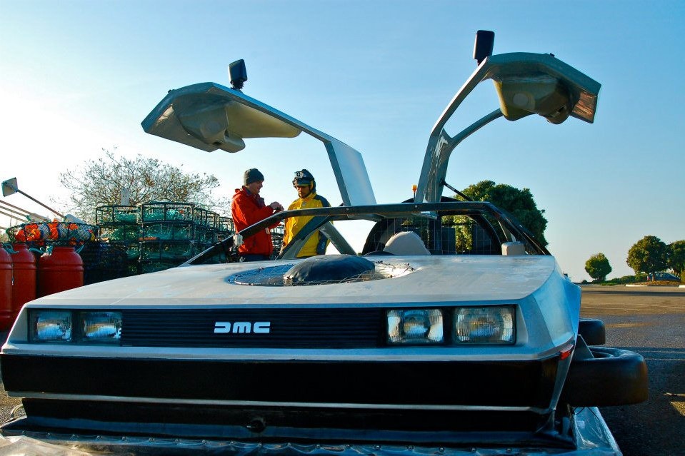 at last awesome flying delorean is here to take us back to the future w videos carscoops