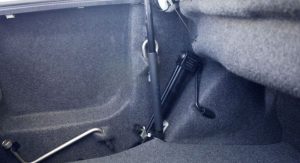 1993-BMW-325i-Convertible-12