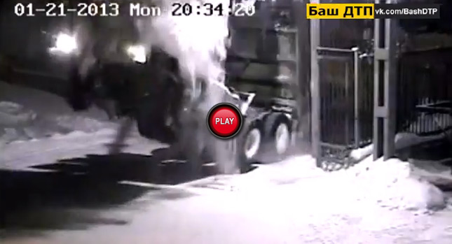  Oops…Driver Forgets to Lower Truck Bed and Smashes Into Gate
