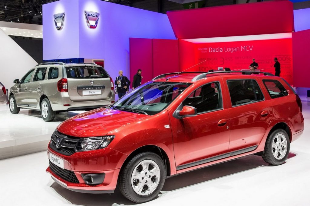 New Dacia Logan MCV Ditches Third Row Seating and Becomes Mainstream [Live  Photo Update]
