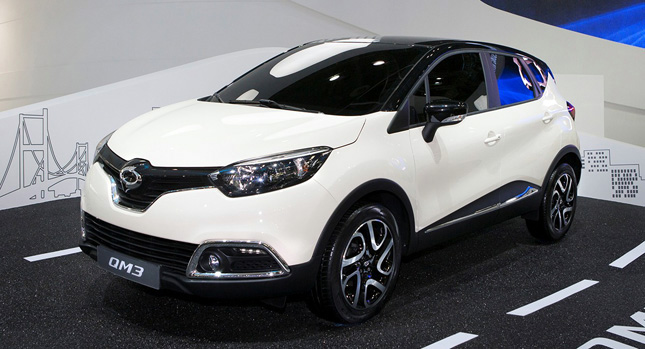  Renault Puts Samsung Badges on the Captur and Calls it the QM3