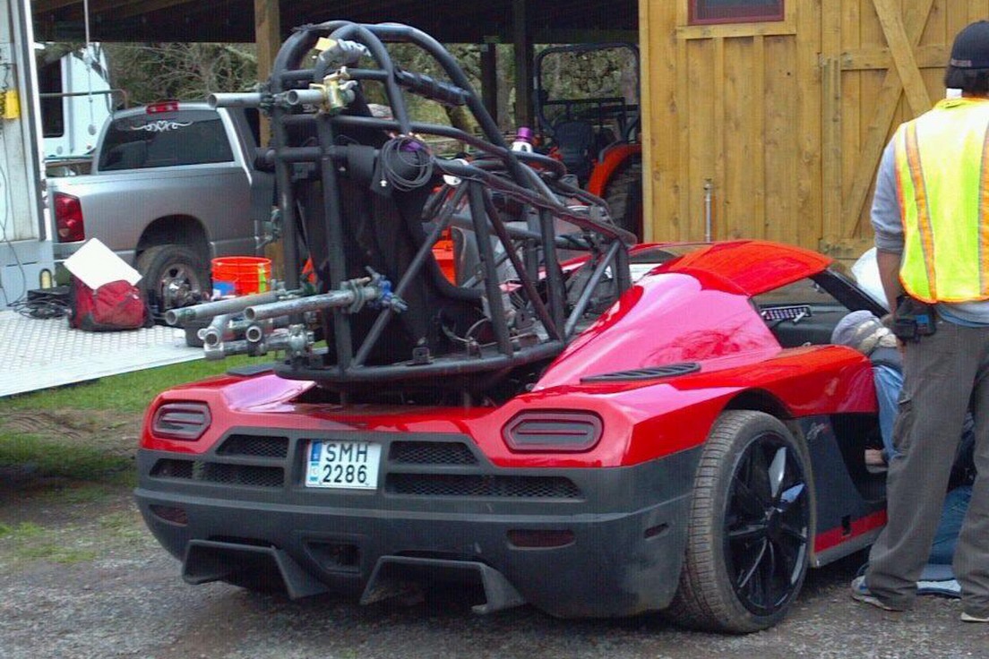 McLaren P1, Veyron, Agera R, Lamborghini Sesto Elmento Spotted on Set of NFS  Movie - autoevolution