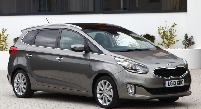  Kia Reveals Specs and Pricing for UK-Bound Carens Minivan