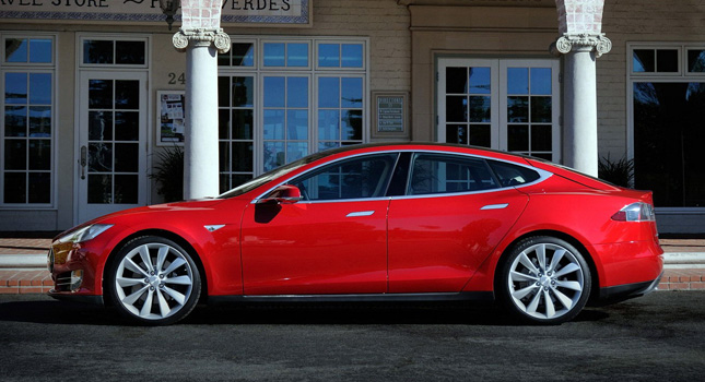  Tesla Announces High-End Loaner Car Service for Service Customers