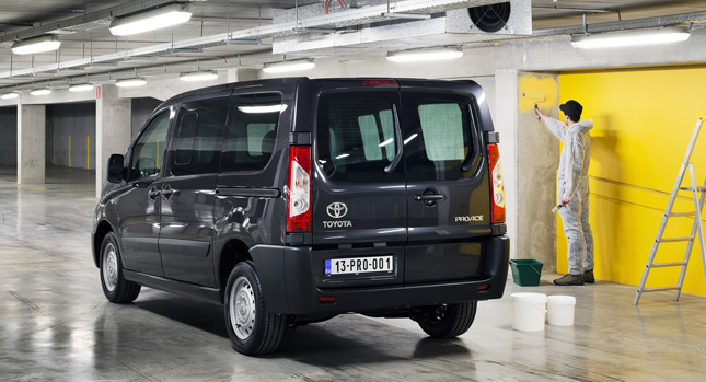  Toyota UK Puts a Price Tag on PSA-Sourced Proace Van
