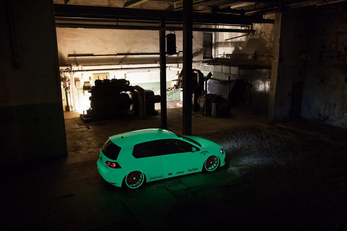 Volkswagen Golf Mk7 Light-Tron Tune Glows in the Dark