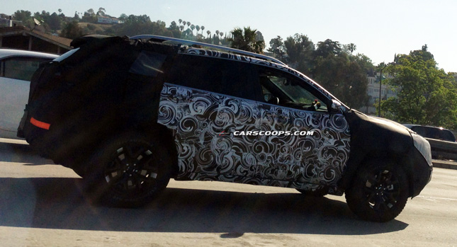  U Spy: What’s Jeep Doing with a Fully Camouflaged 2014 Cherokee in Hollywood?