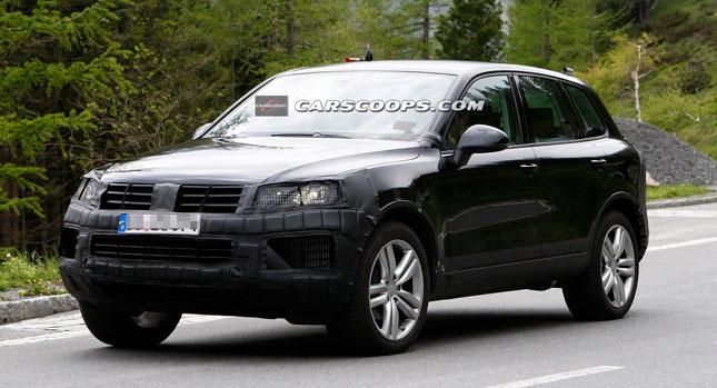  Spied: Volkswagen Preparing Touareg II for its First Makeover