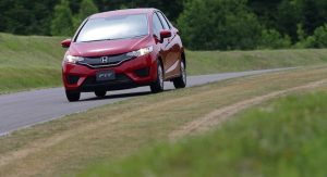 2014-Honda-Fit-Jazz-25