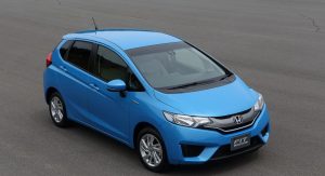2014-Honda-Fit-Jazz-11
