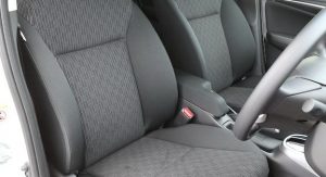 2014-Honda-Fit-Jazz-40