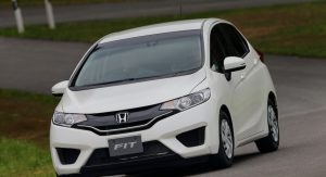 2014-Honda-Fit-Jazz-21