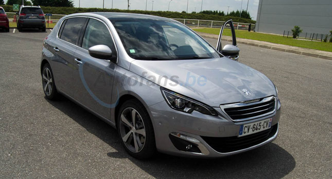  Photos and Video of New Peugeot 308 Hatch in the Wild