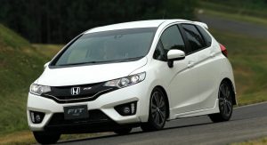 2014-Honda-Fit-Jazz-20