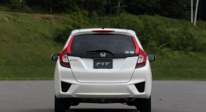 2014-Honda-Fit-Jazz-35