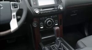 2014-Toyota-Land-Cruiser-Facelift-6