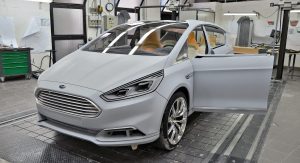 Ford Previews New Styling And Technology With S-Max Concept