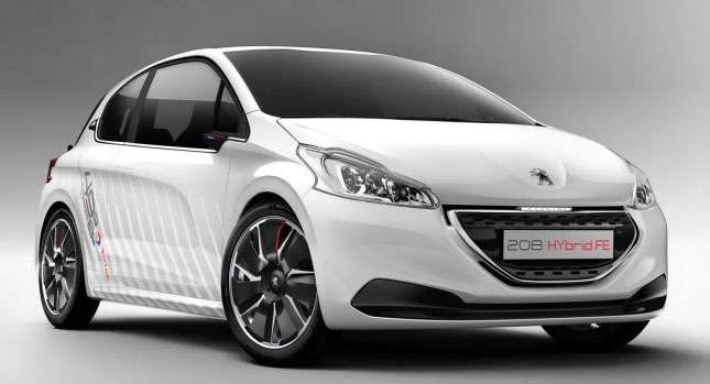  Peugeot 208 Hybrid FE Concept Tries to Blend Performance and Efficiency