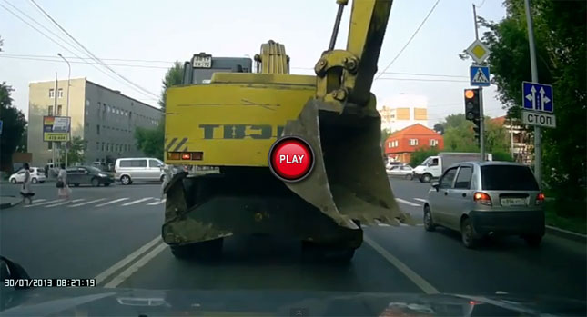  Tap, Tap: Hoe Gives a Helping Hand at Red Light