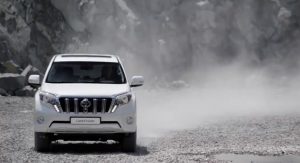 2014-Toyota-Land-Cruiser-Facelift-9