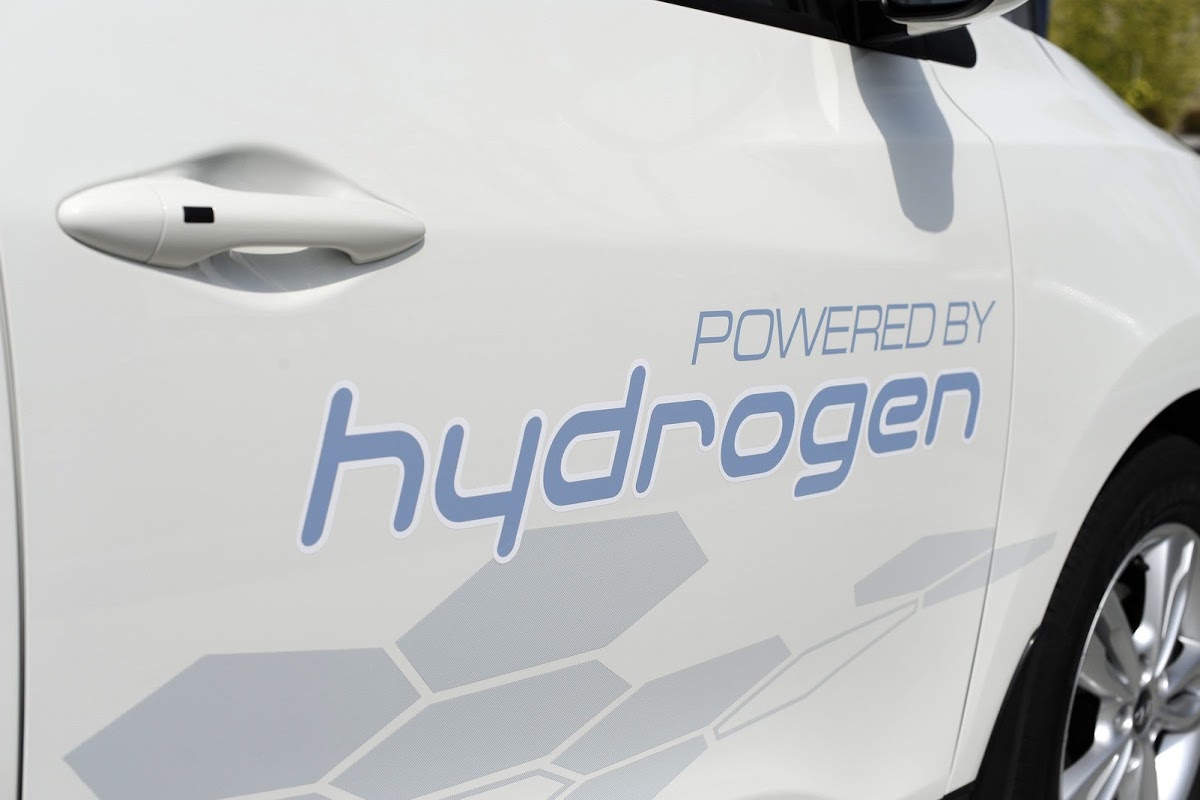 California Gives $3M grant to Update Hyundai Hydrogen Station to Refuel ...