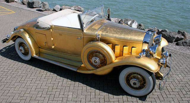  Liberace’s 24-Carat Gold-Plated 1931 Cadillac Up for Auction