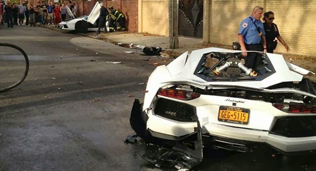  Watch A Sedan Split A Lamborghini Aventador In Two During NY Crash