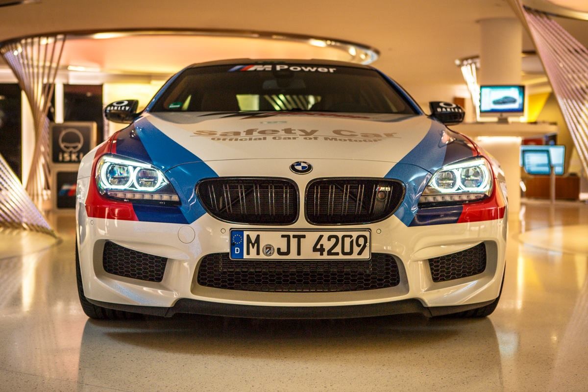 BMW M6 Gran Coupe MotoGP Safety Car Paces…Paris Traffic [w