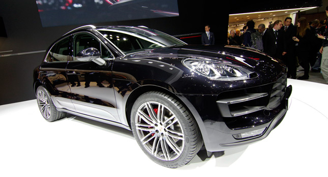 Porsche Debuts Macan, Calls It the Sports Car of Compact SUVs [74 Pics & Videos]