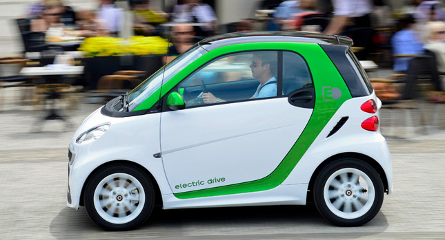  Smart ForTwo Electric Drive Debuts at the Guangzhou Auto Show
