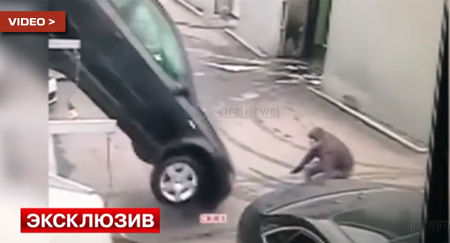  D'oh! Audi Employee Forgets Handbrake, Car Falls and Almost Crushes Him