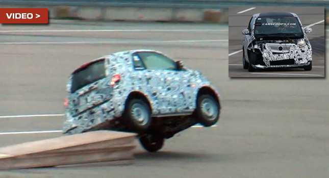  Watch Mercedes Bully Around and Abuse a 2015 Smart ForTwo